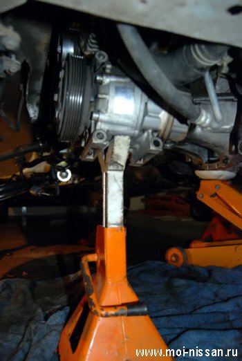 Nissan Cefiro & Nissan Maxima : Весь двигатель в масле / Собираемся менять прокладку